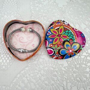 Brighton Twisted Pearl Bracelet Open Hinged Cuff  Vibrant Heart Tin Silver